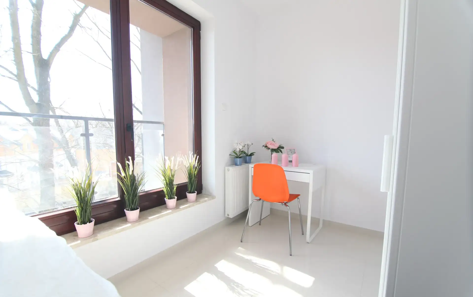 Pokój z balkonem, wysoki standard, blisko PKP Warszawa-Rembertów - zdjęcie 5
