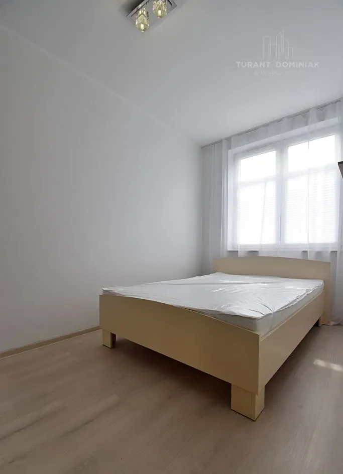 Słoneczne dwupokojowe mieszkanie z balkonem - zdjęcie 10