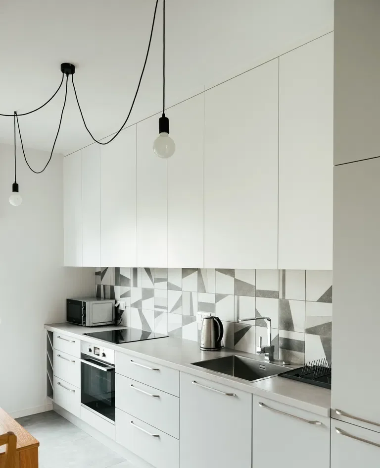 Stylowy loft do wynajęcia – 2 pokoje z oddzielną kuchnią ul. Woronicza - zdjęcie 4