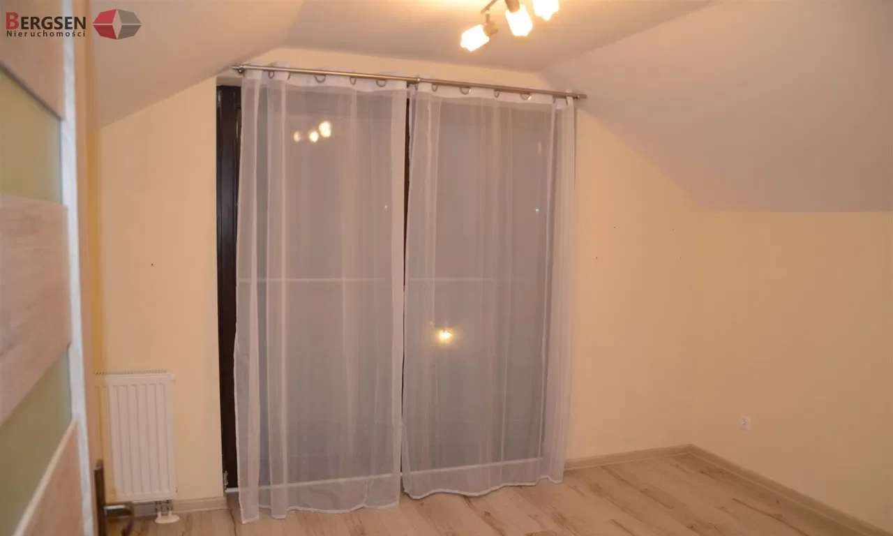 Nowoczesny dom bliźniak z ogrodem i garażem w Smolcu - zdjęcie 3