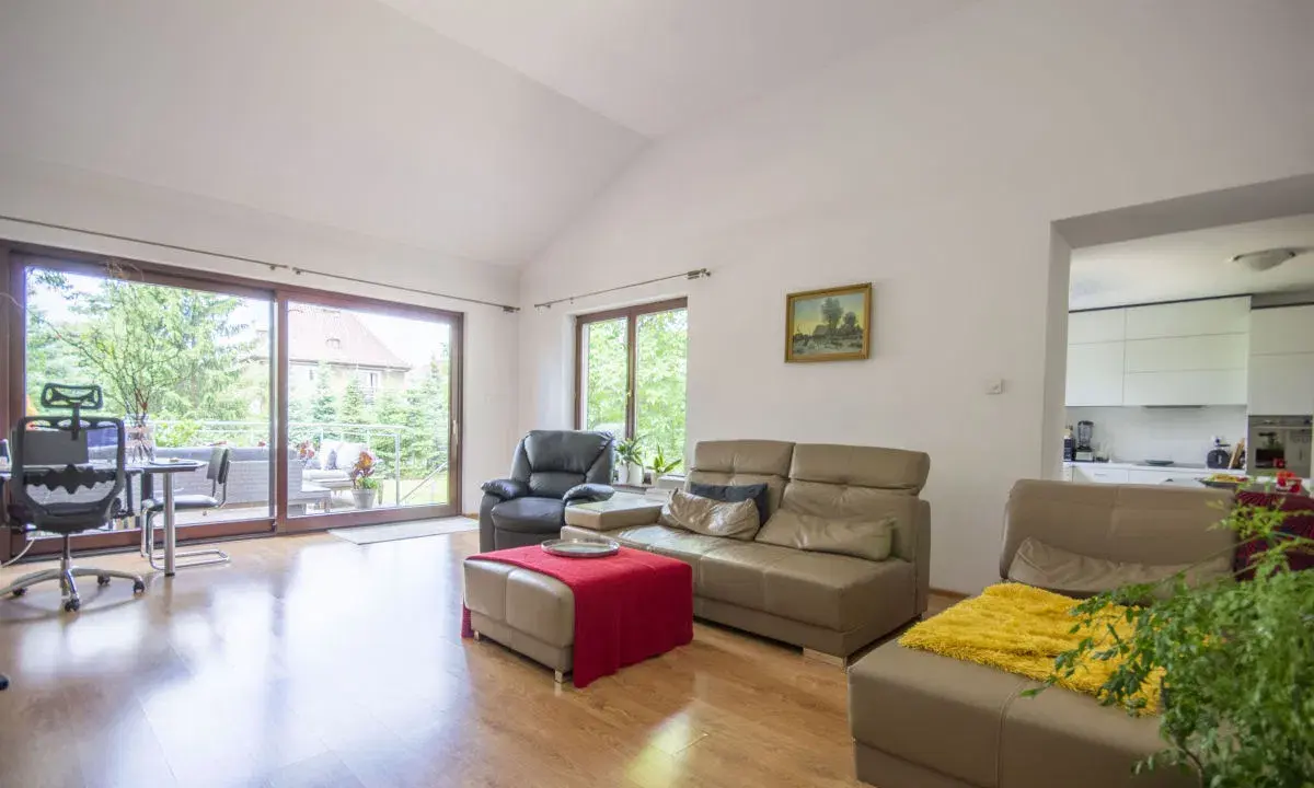 Luxury Freestanding House In WrocŁawgaj