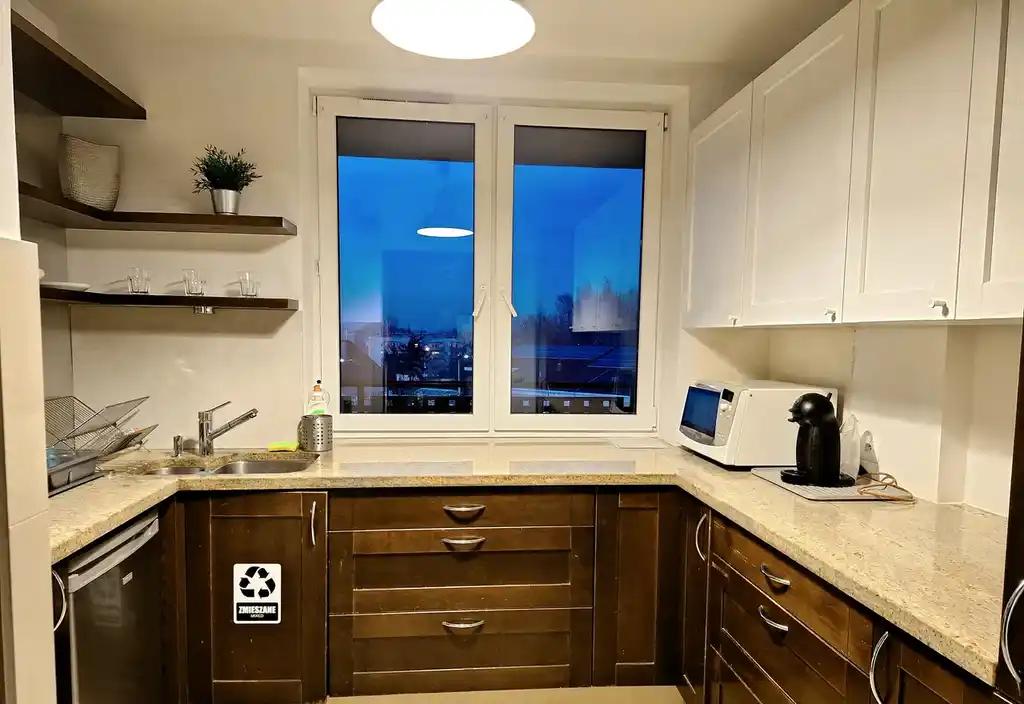 1 osobowy pokój z BALKONEM w pięknym APARTAMENCIE - zdjęcie 8
