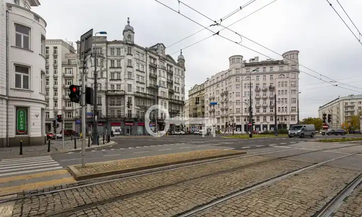 Plac Unii | Umeblowane | Wysokość 330 cm - zdjęcie 8