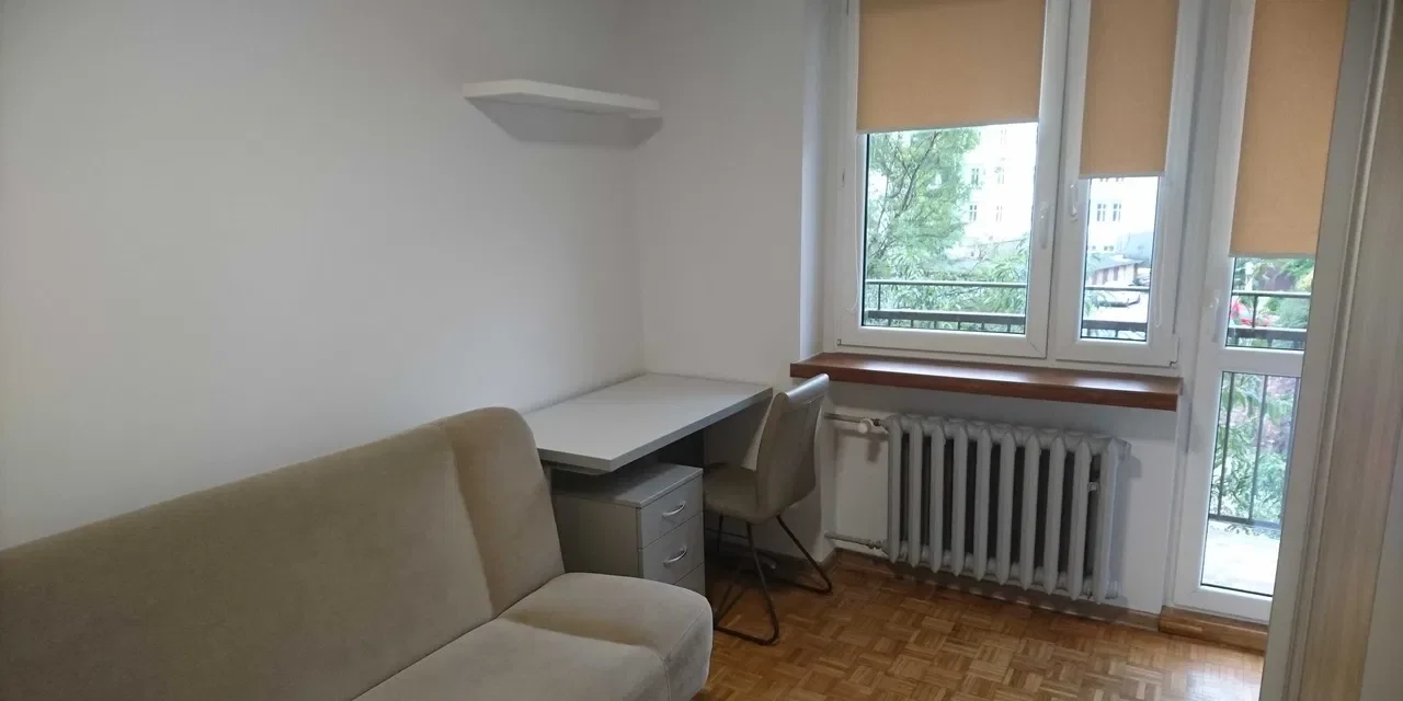 4 POKOJE + osobna kuchnia | duży balkon | zieleń | blisko biurowców