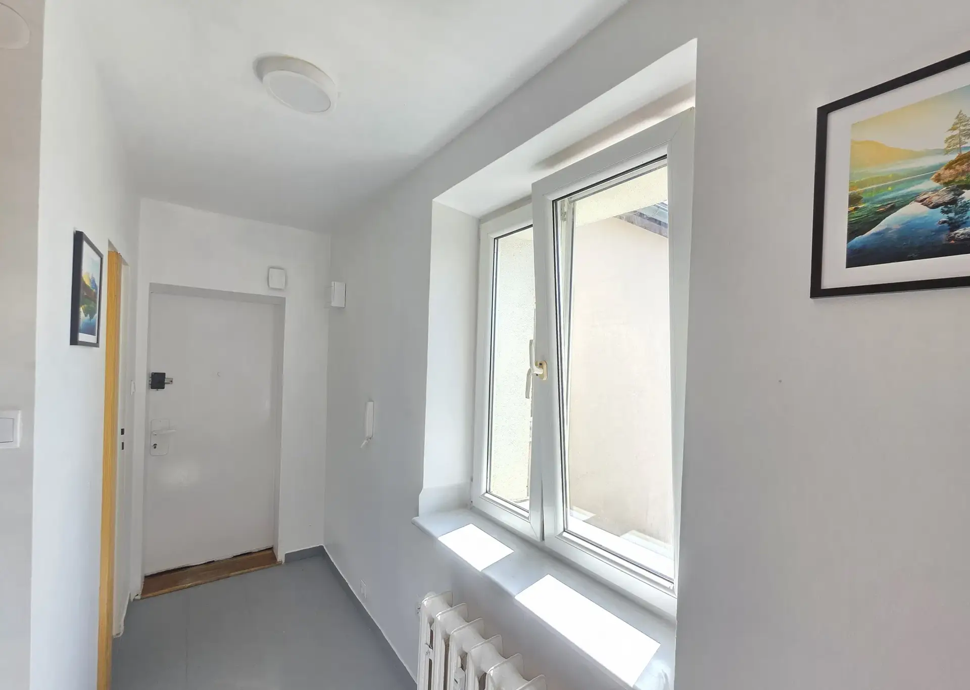 Słoneczna kawalerka 35 m² przy ul. Zachodniej na Ruczaju - zdjęcie 9