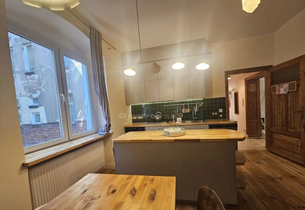 Mieszkanie 66 m2 pierwsze piętro w centrum Torunia - zdjęcie 4