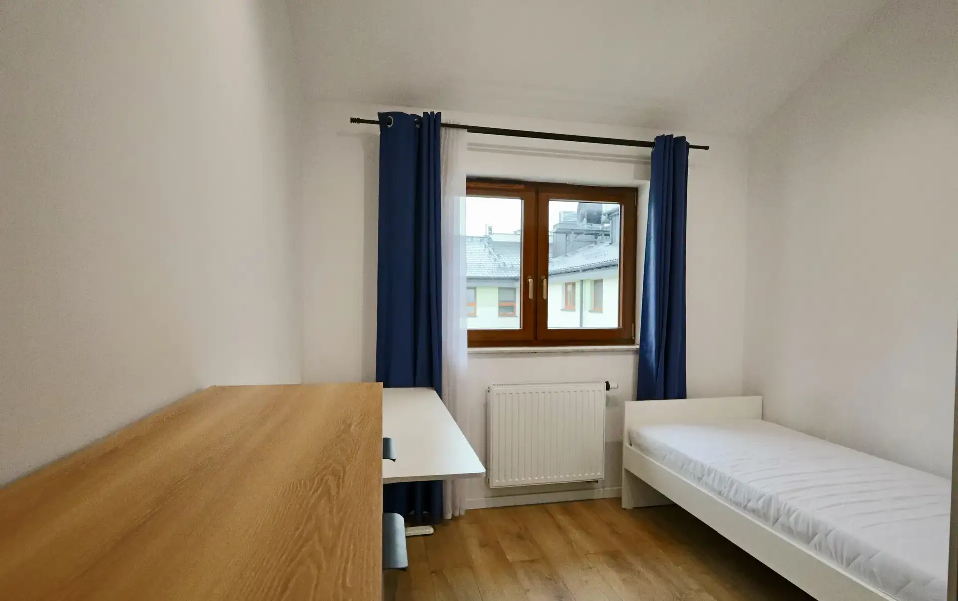 4-pokojowe mieszkanie w Krakowie na wynajem - zdjęcie 8
