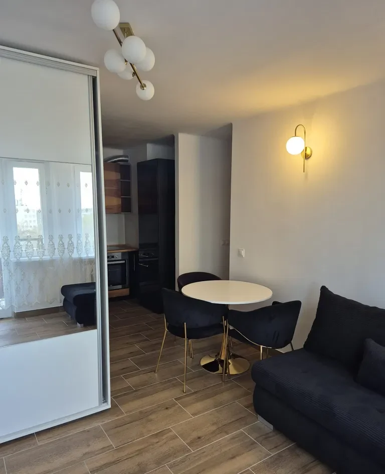 Kawalerka 30 m² – ul. Sandomierska 74 winda, parking, piwnica - zdjęcie 3