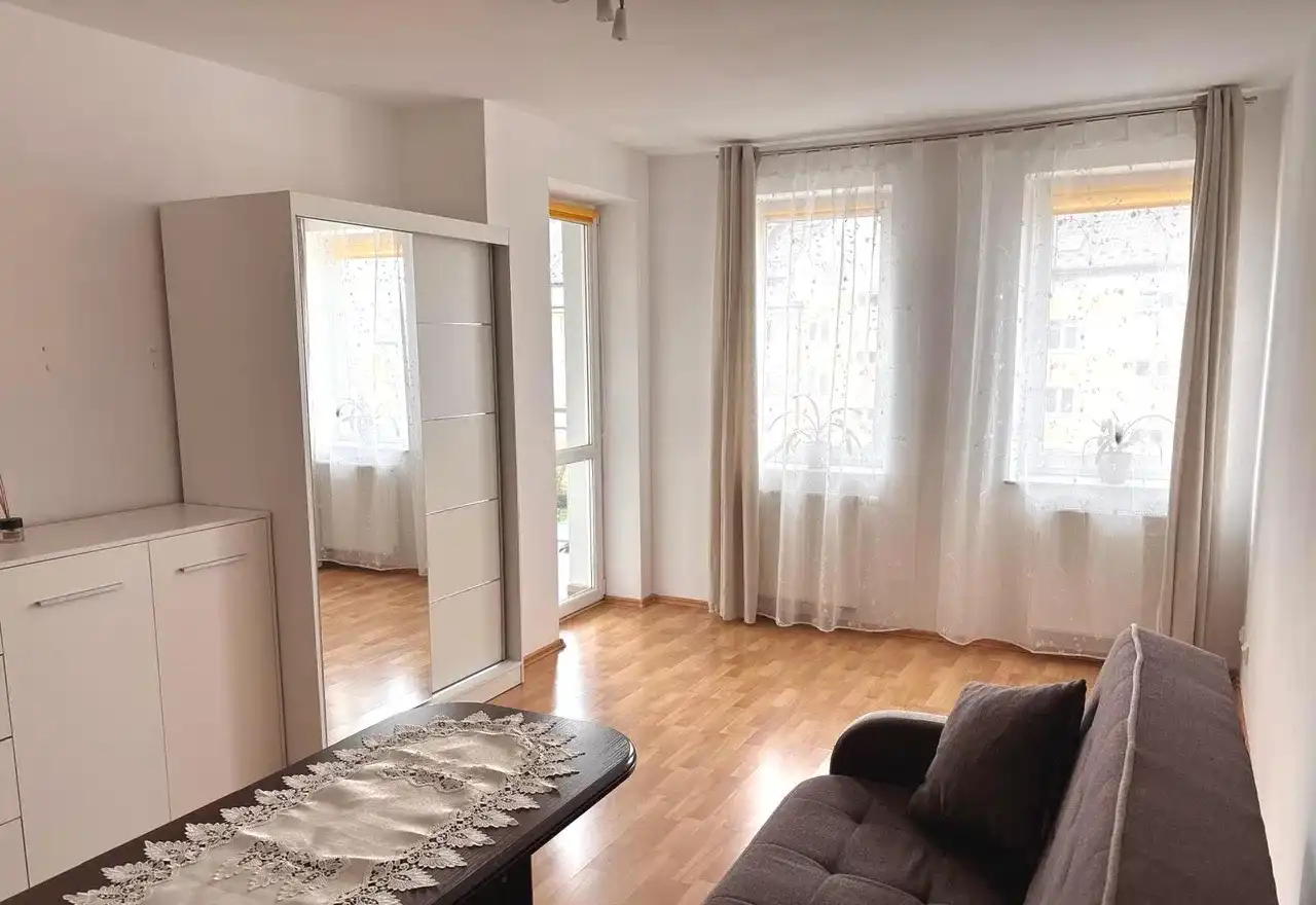 2 pokoje, mieszkanie na wynajem - Jelcz-Laskowice, oławski, dolnośląskie - zdjęcie 4