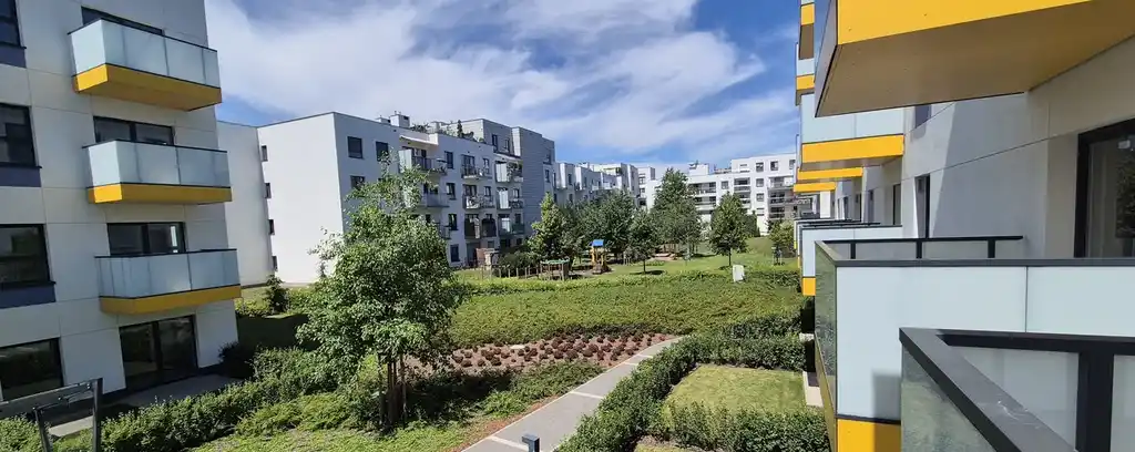 Jasna kawalerka w apartamentowcu w centrum Wilanowa - zdjęcie 8