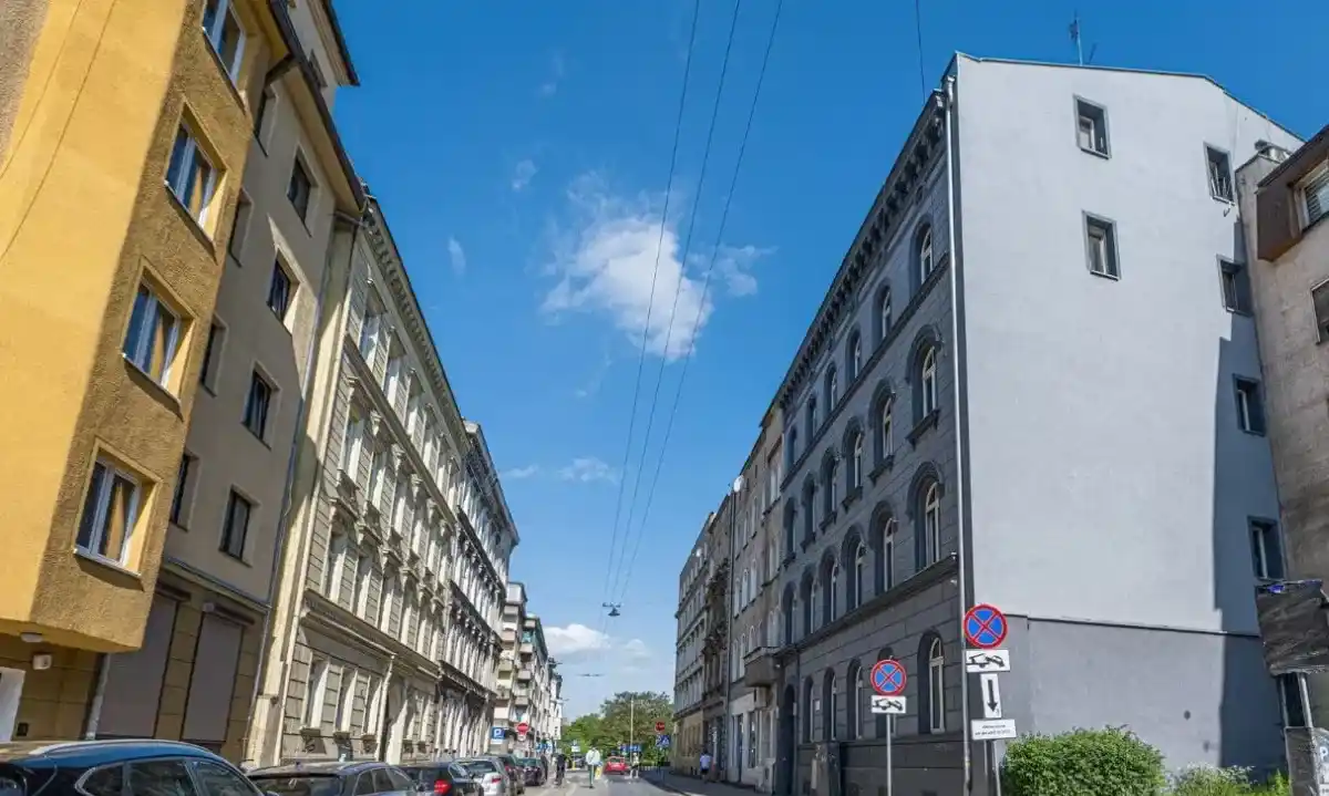 Duży pokój w kamienicy w samym centrum Wrocławia! - zdjęcie 7