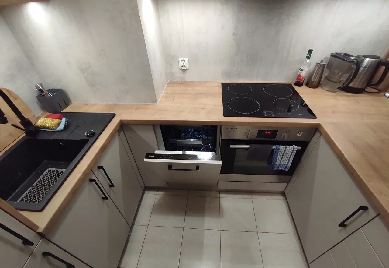 Mieszkanie 2-pok. w całości umeblowane, wyposażone/duży balkon/parking - zdjęcie 5