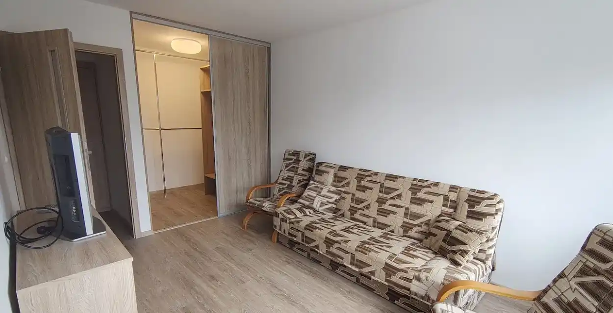 Krzyki, al. Wiśniowa - balkon, kuchnia oddzielna - zdjęcie 3