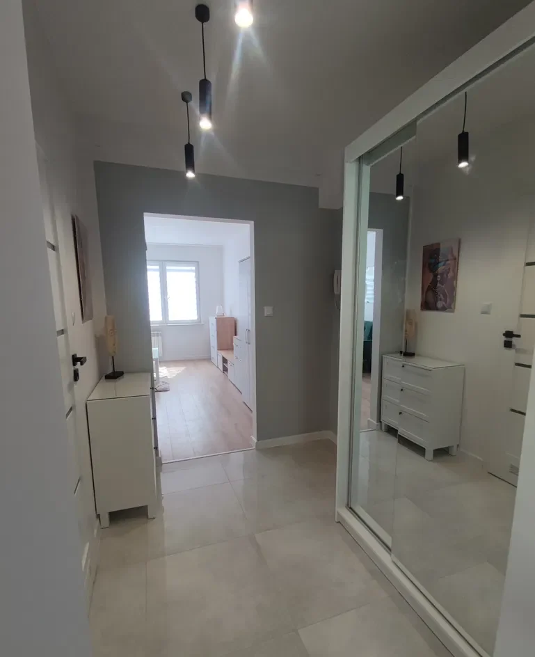 Wynajem najem mieszkanie umeblowane 36 m2 Kędzierzyn-Koźle 1 piętro - zdjęcie 4