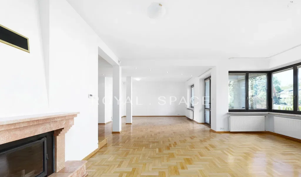 Przestronny dom w centrum Woli Justowskiej! - zdjęcie 5