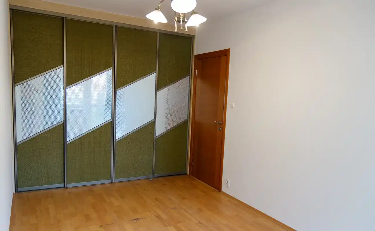 Mieszkanie 3-pokojowe 70 m2, ul. Katowicka, os. Polanka, basen, korty - zdjęcie 9
