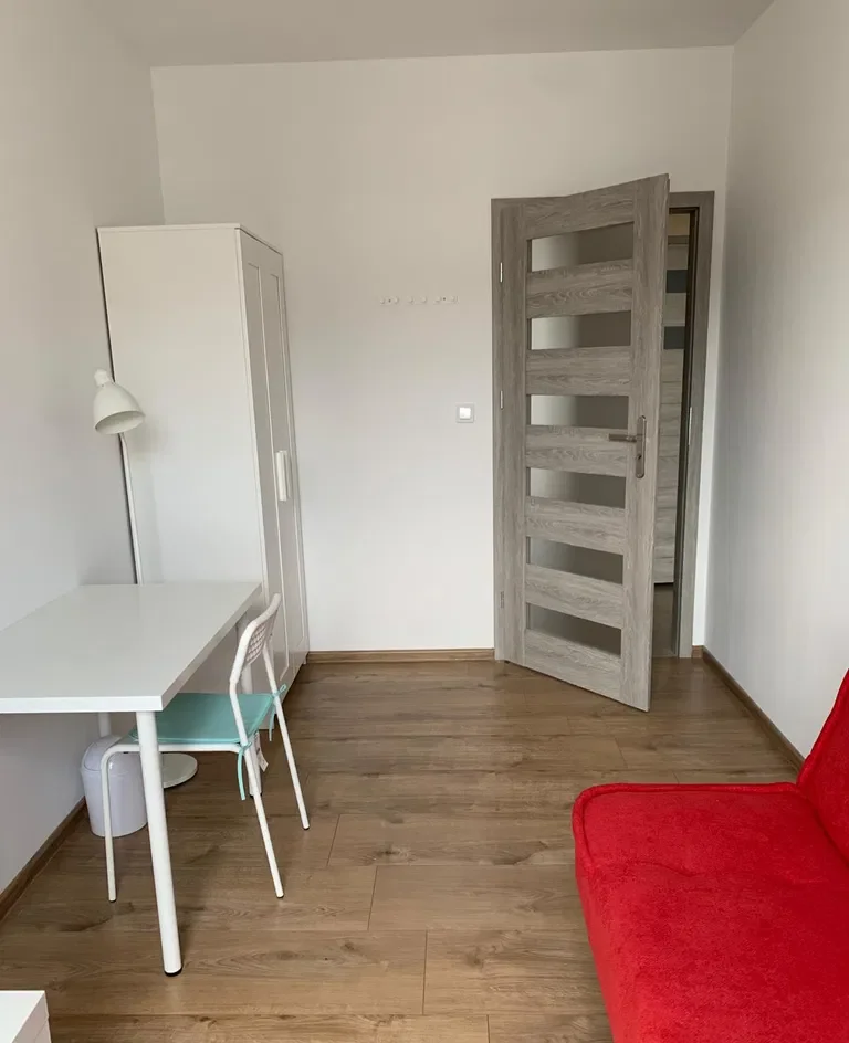 Nieprzechodni, cichy pokój na Górnym Mokotowie, niedaleko Mordoru - zdjęcie 2