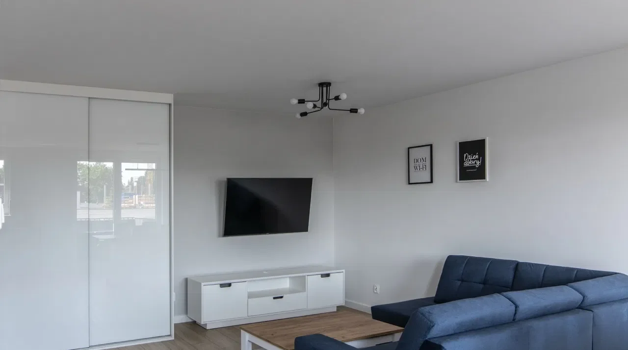 Nowoczesne mieszkanie w apartamentowcu z 2020 roku - zdjęcie 3