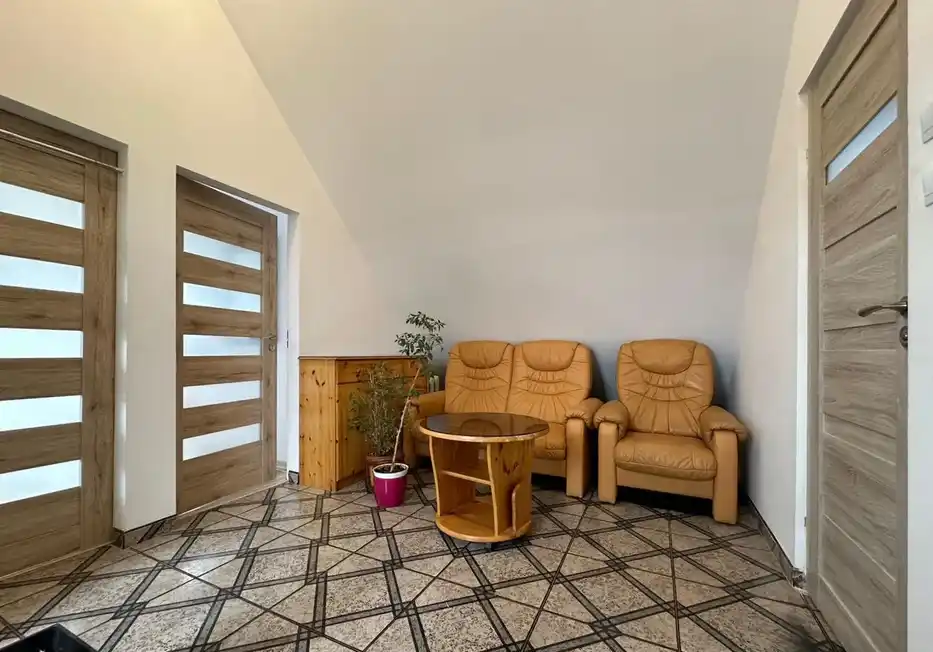 4 pokoje balkon piwnica 5 Lipca - zdjęcie 9