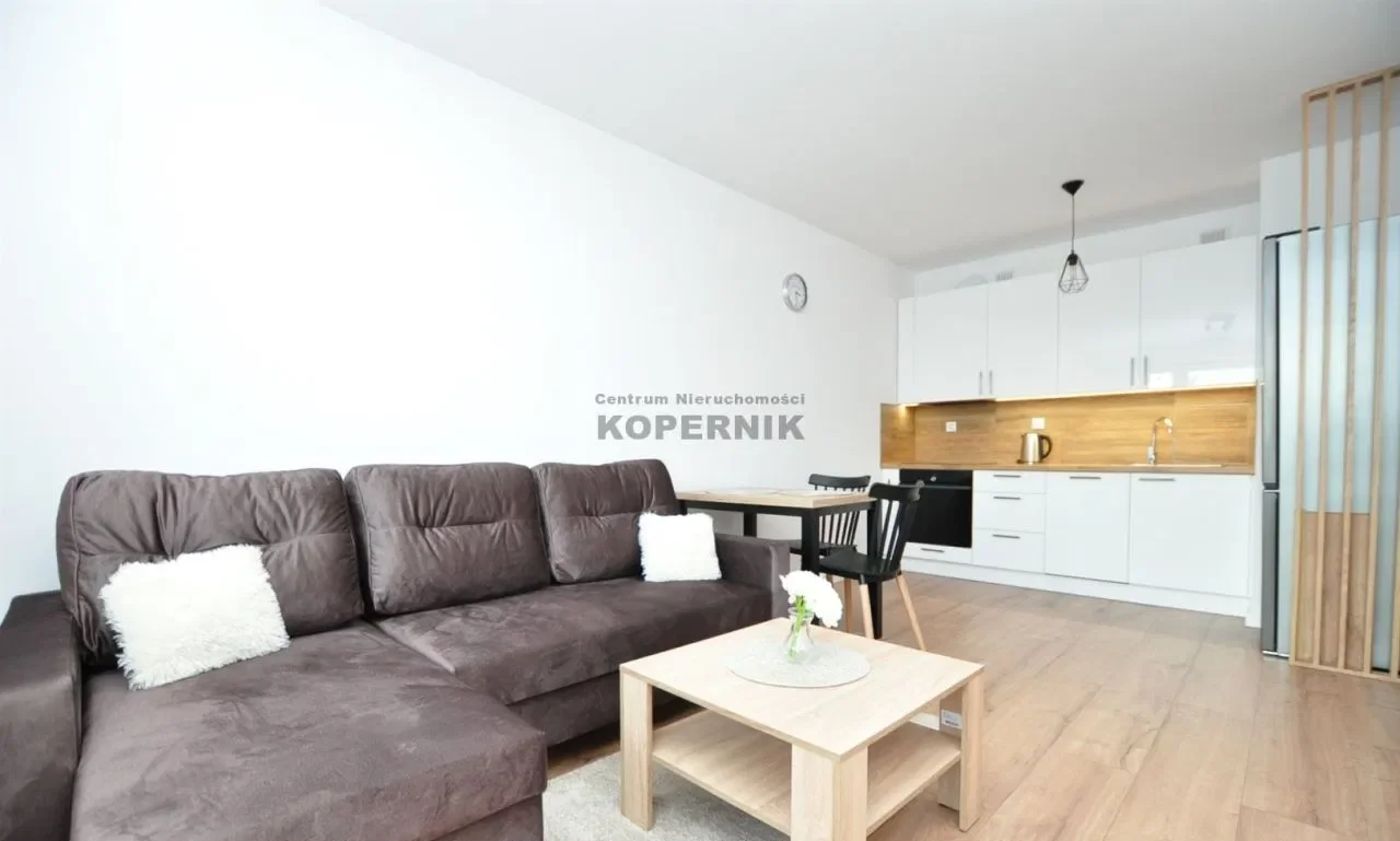 Nowe,jar,2 pokoje,balkon,komórka,garaż - zdjęcie 2
