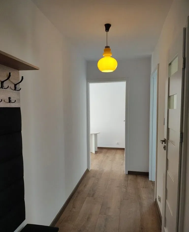 Dwupokojowe mieszkanie w centrum po remoncie - zdjęcie 10