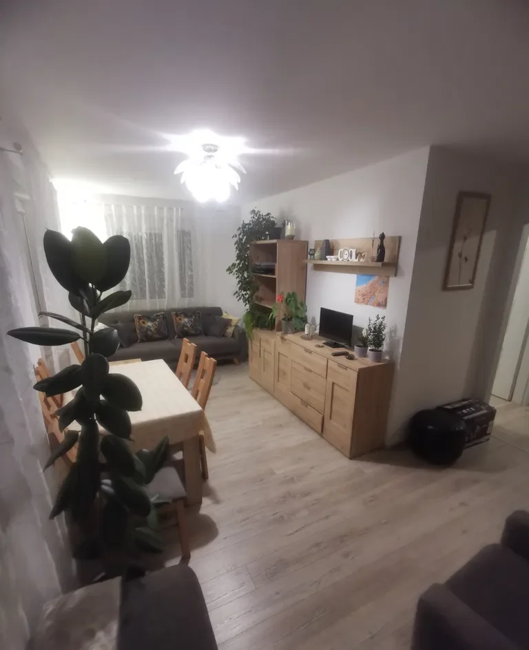Mieszkanie 45m2, dwa pokoje + duży balkon, Wrocław