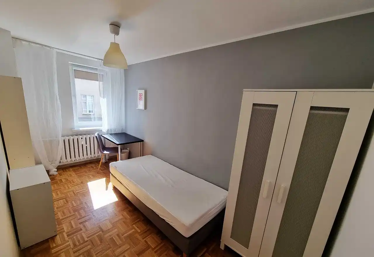 Pokój jednoosobowy na Starym Mieście we Wrocławiu - zdjęcie 4