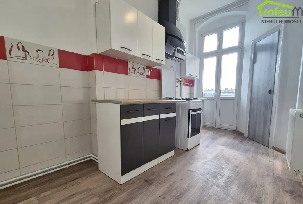 Mieszkanie 63 m2 w kamienicy, centrum miasta - zdjęcie 6