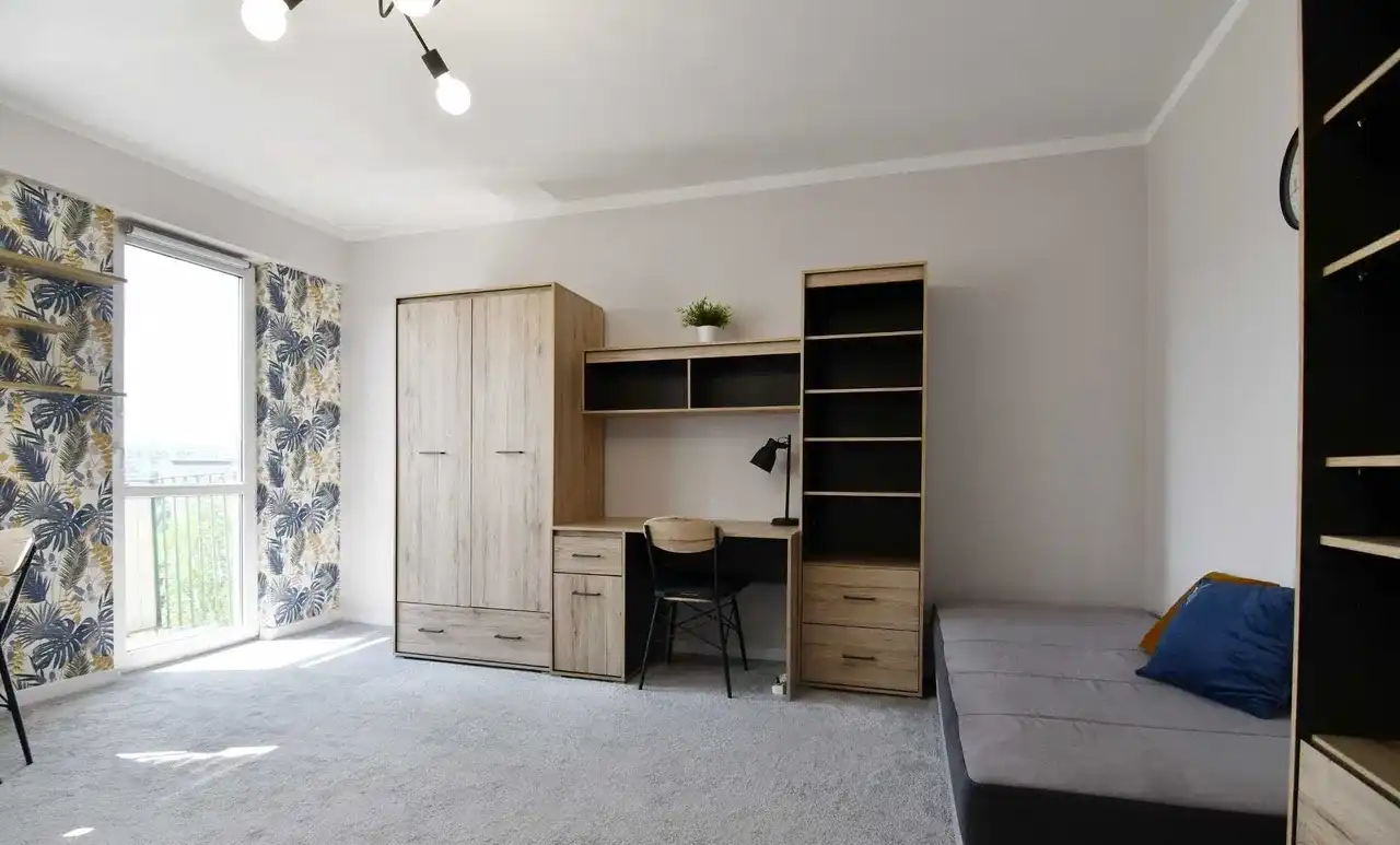 Nowe Miasto 2 pokoje po remoncie 48 m2 ul. Popiełuszki - zdjęcie 4