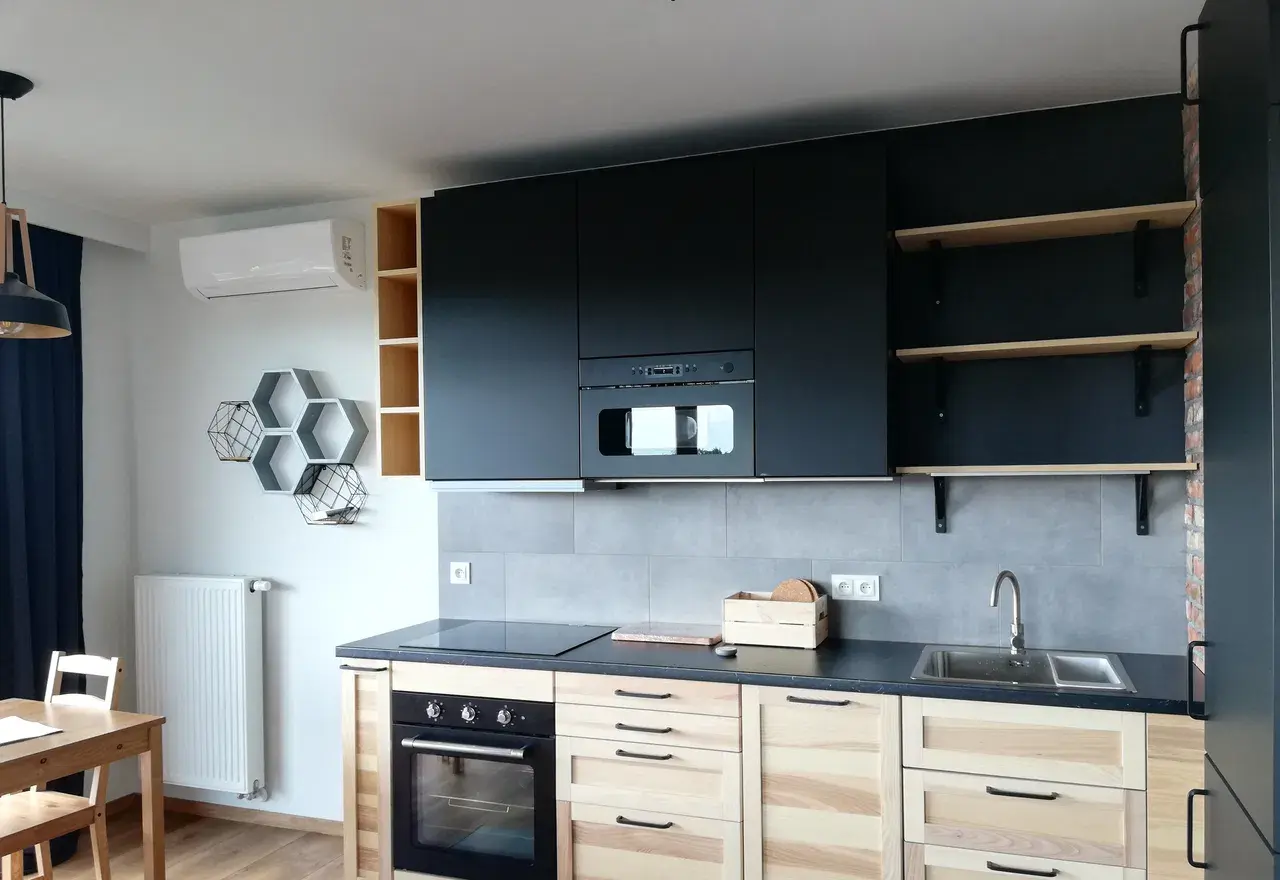 Apartament z klimatyzacją, balkonem i garażem w Poznaniu - zdjęcie 2