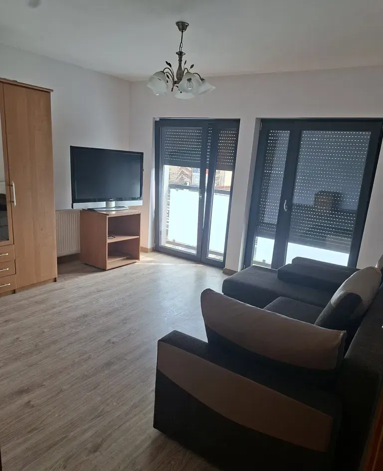 Przytulne Mieszkanie, 70m od jeziora!Spokojna okolica, przy WLKP parku