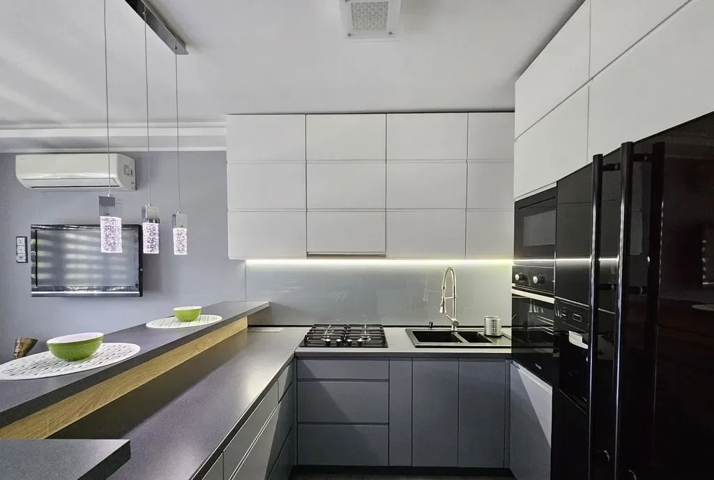 3 pokoje, 56 m2, 1. piętro, balkon, klimatyzacja - zdjęcie 3