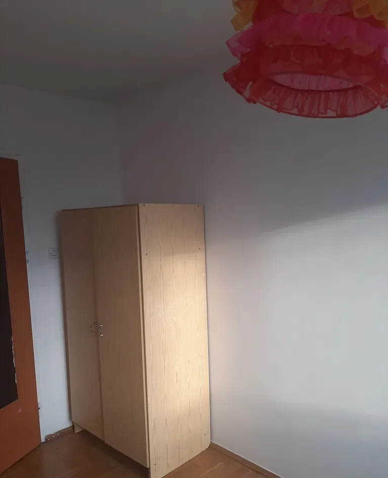 Pokój dla kobiety na Bemowie przy stacji metra - zdjęcie 2