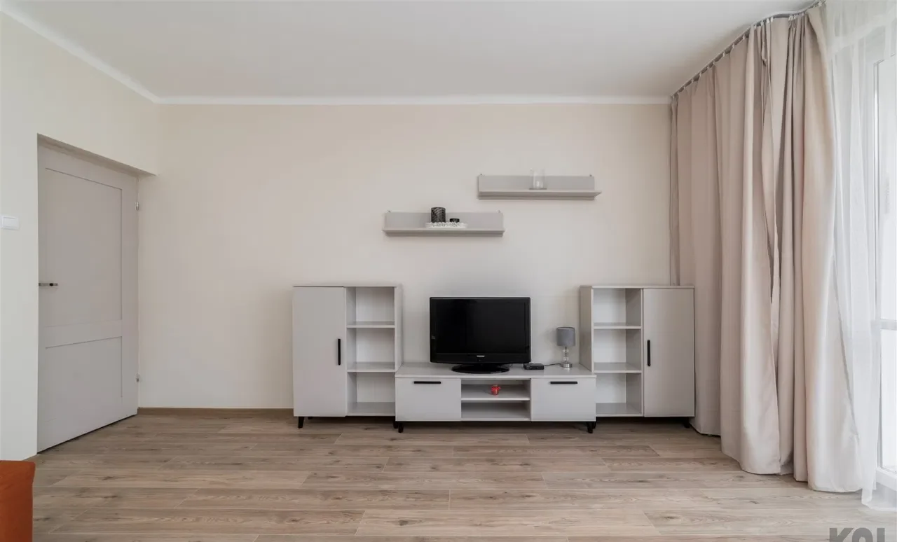 2 pokoje z osobną kuchnią w centrum - zdjęcie 6