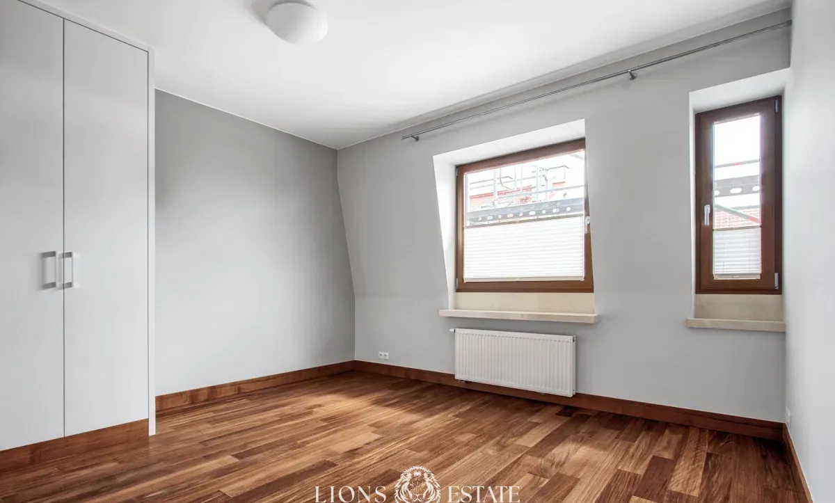Nowoczesny apartament przy Łazienkach Królewskich w Warszawie - zdjęcie 10