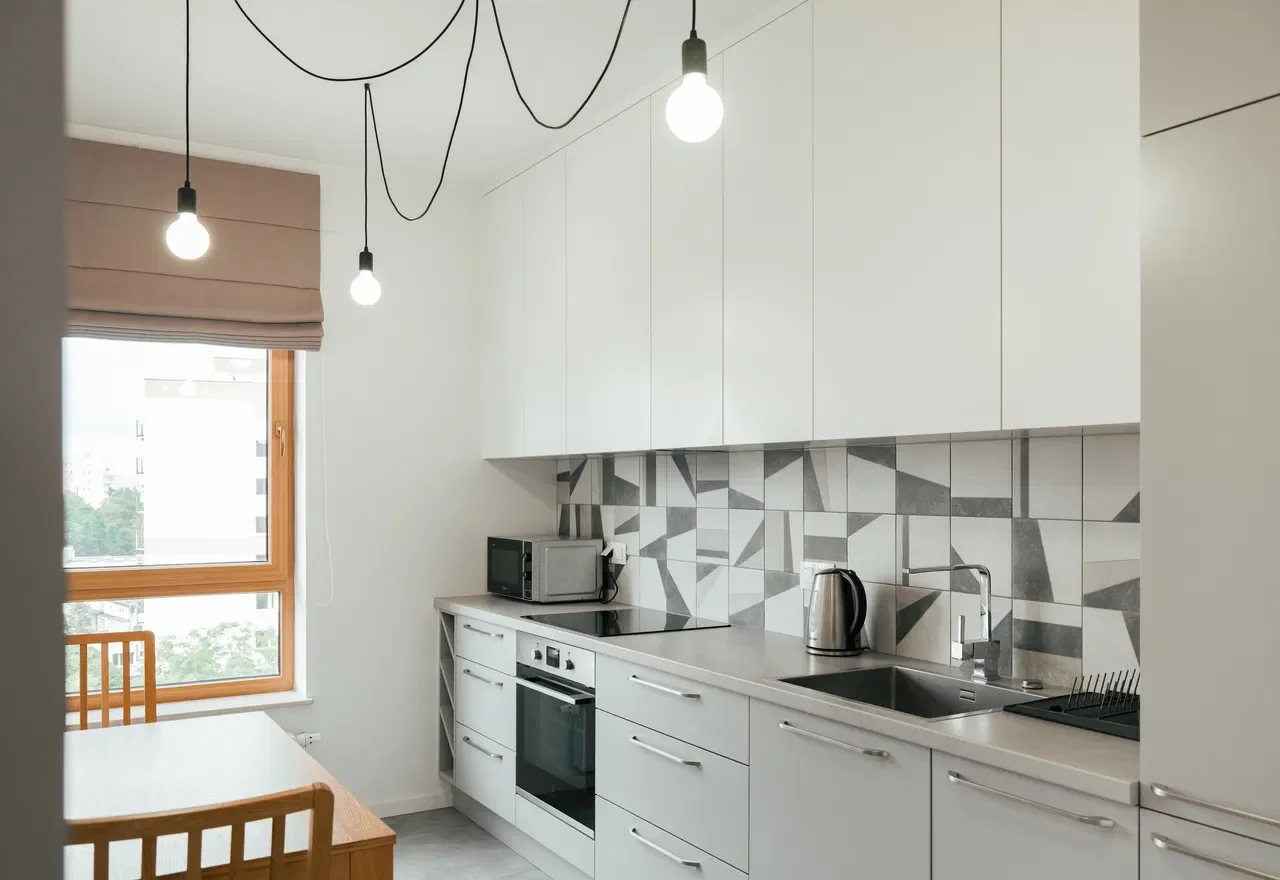 Stylowy loft do wynajęcia – 2 pokoje z oddzielną kuchnią ul. Woronicza - zdjęcie 3