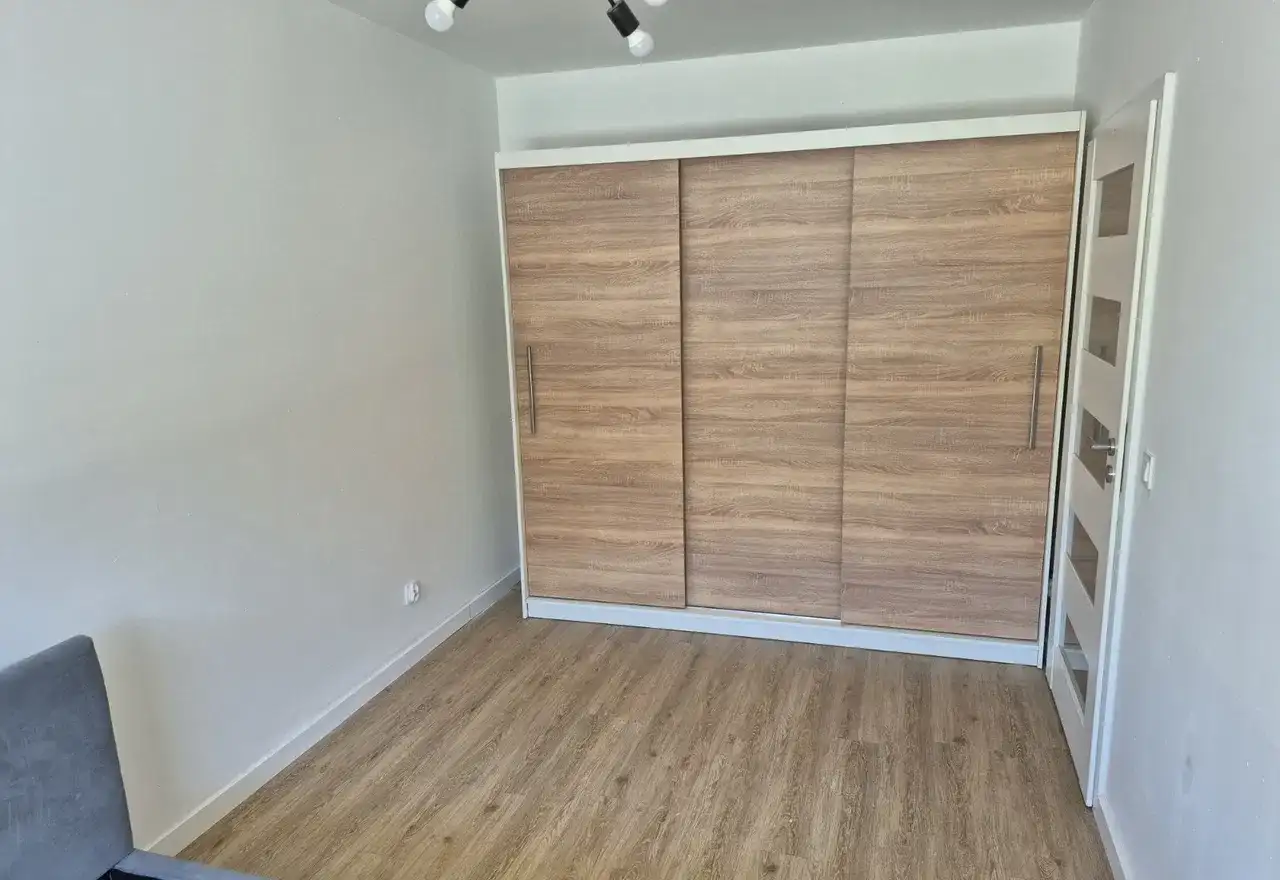 Mieszkanie 3-pokojowe z balkonem i miejscem postojowym - zdjęcie 4