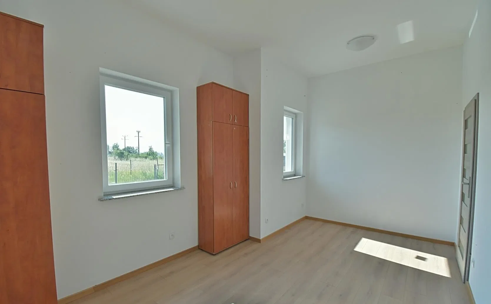 Dom wolnostojący - Pietrzykowice 5 km od Wrocławia - zdjęcie 9