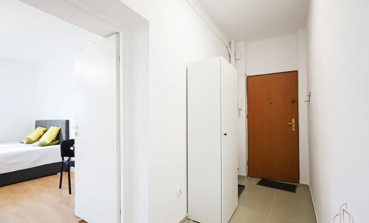 Kawalerka z osobną kuchnią na wysokim parterze - zdjęcie 9