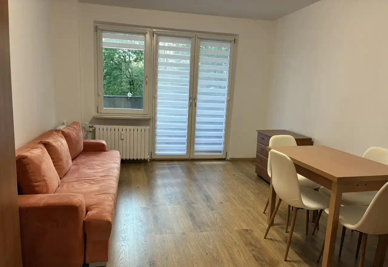 Mieszkanie 2-pokojowe, os. Piastów, z balkonem