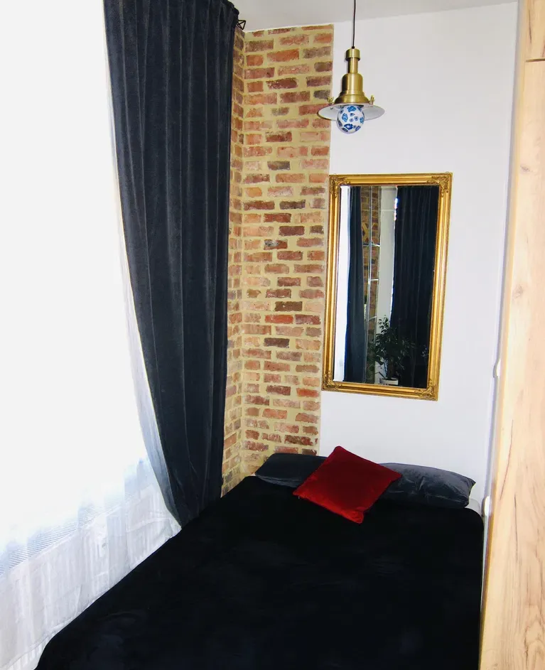 HIT! LOFT śliczna kawalerka z BALKONEM blisko RYNKU w KATO! - zdjęcie 3