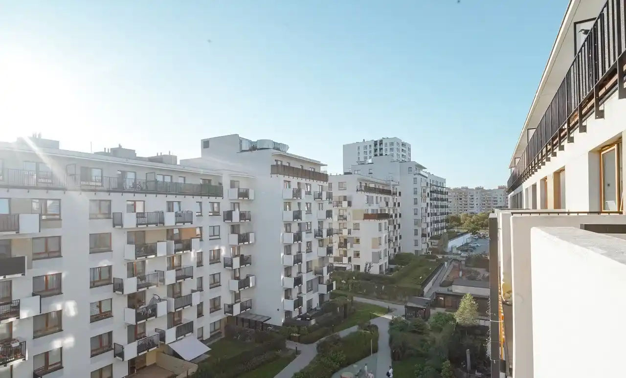Mieszkanie 30 m2 w apartamentowcu, z balkonem i garażem - zdjęcie 10
