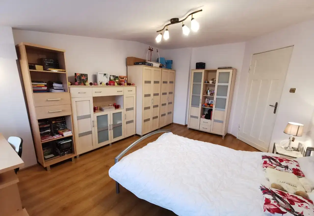 Wynajmę duży pokój 20 m2 w mieszkaniu 3-pokojowym 85 m2 / CENTRUM - zdjęcie 2