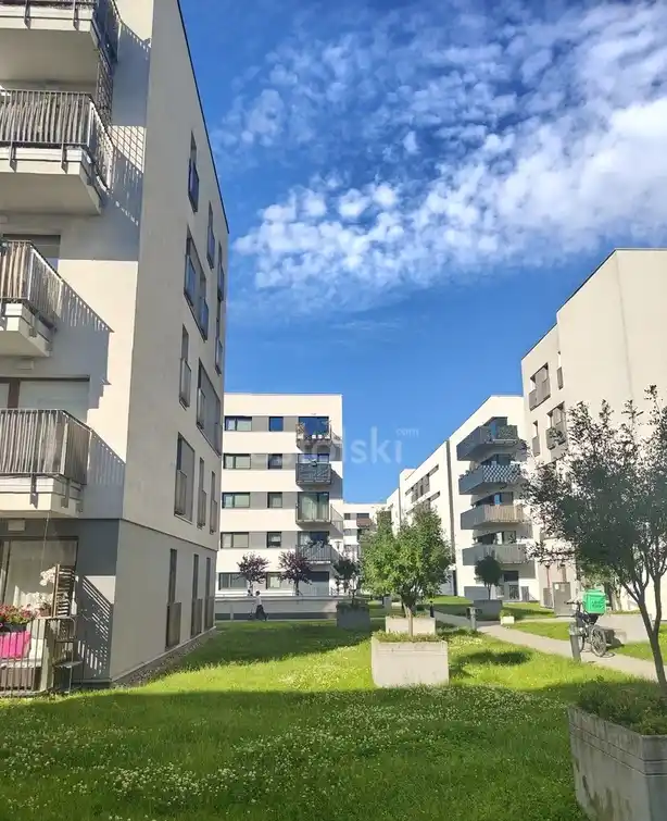 Balkon, komórka lokatorska i miejsce postojowe - zdjęcie 8