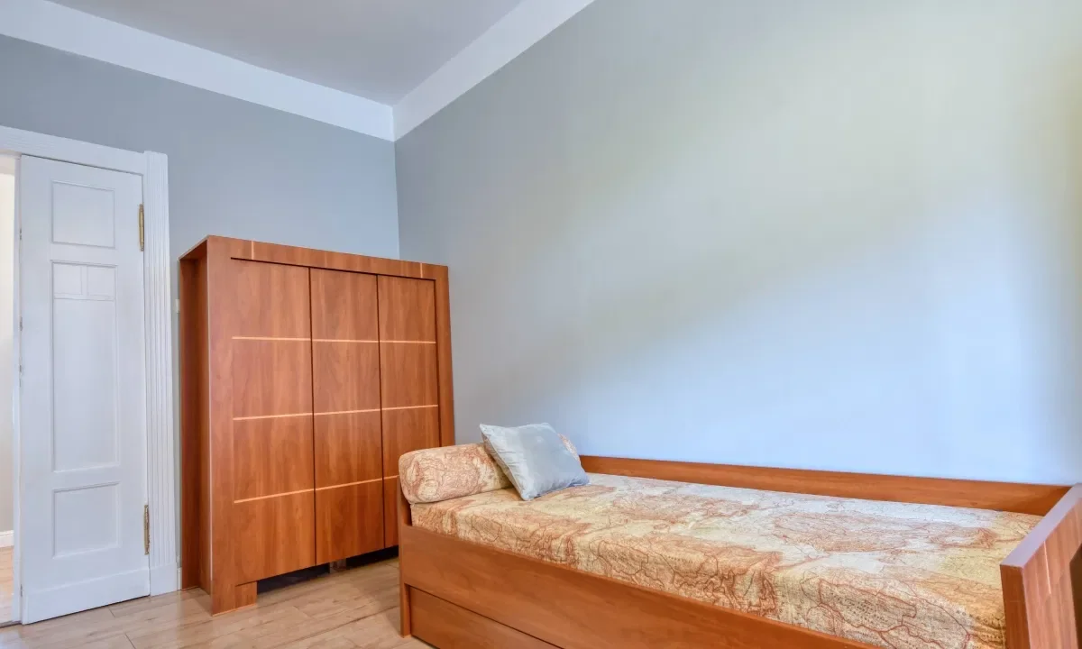 | Wyjątkowy pokój | 20m2 | ul. Półwiejska | - zdjęcie 4