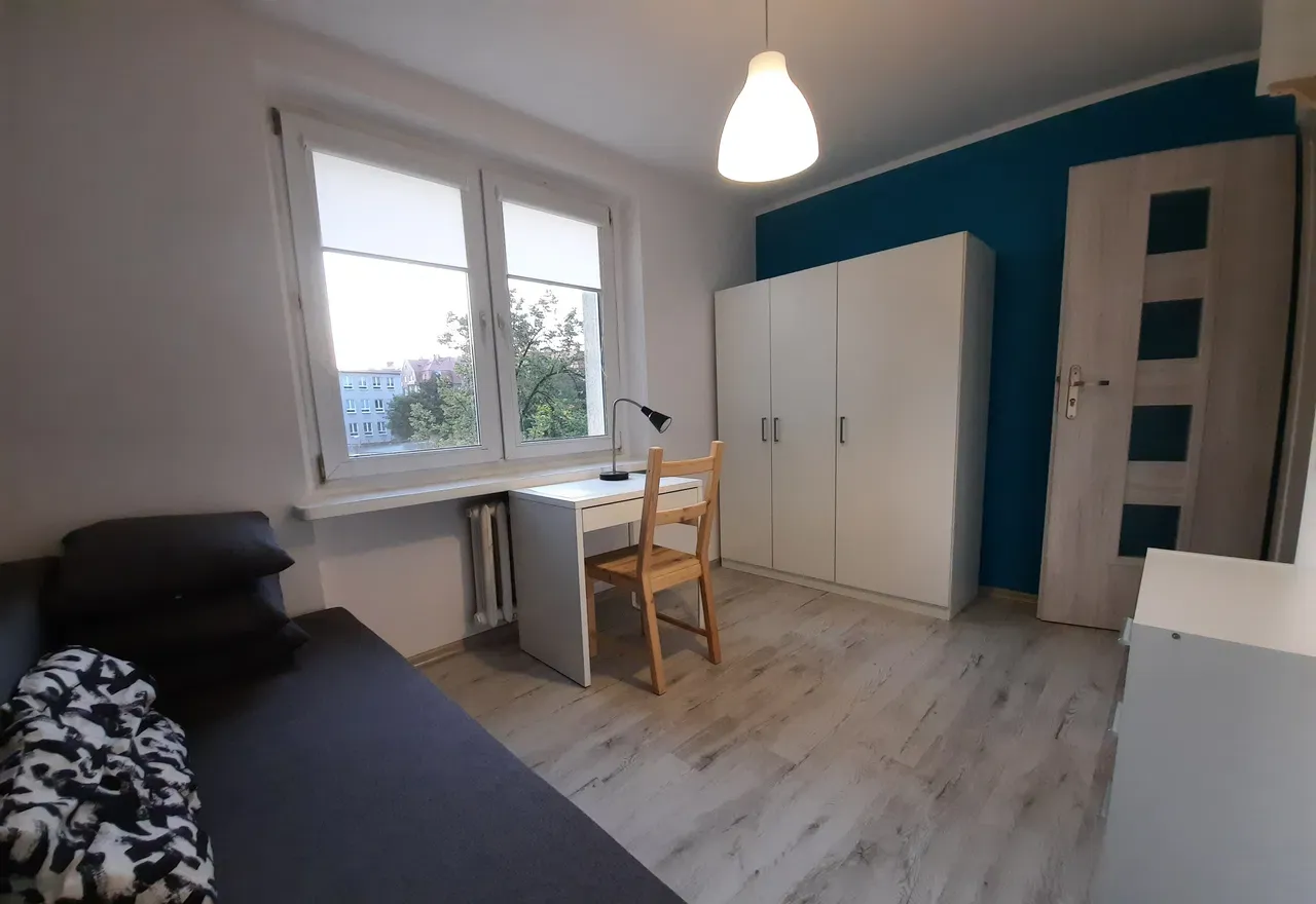 Cichy pokój blisko CENTRUM - zdjęcie 3