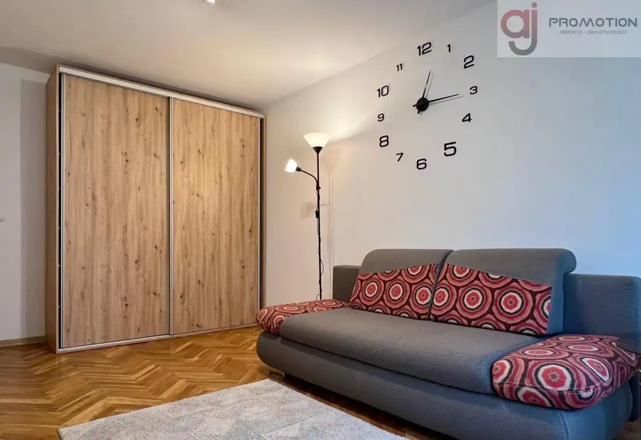 Rozkładowe dwa pokoje 47m2, ul. Pułaskiego - zdjęcie 2