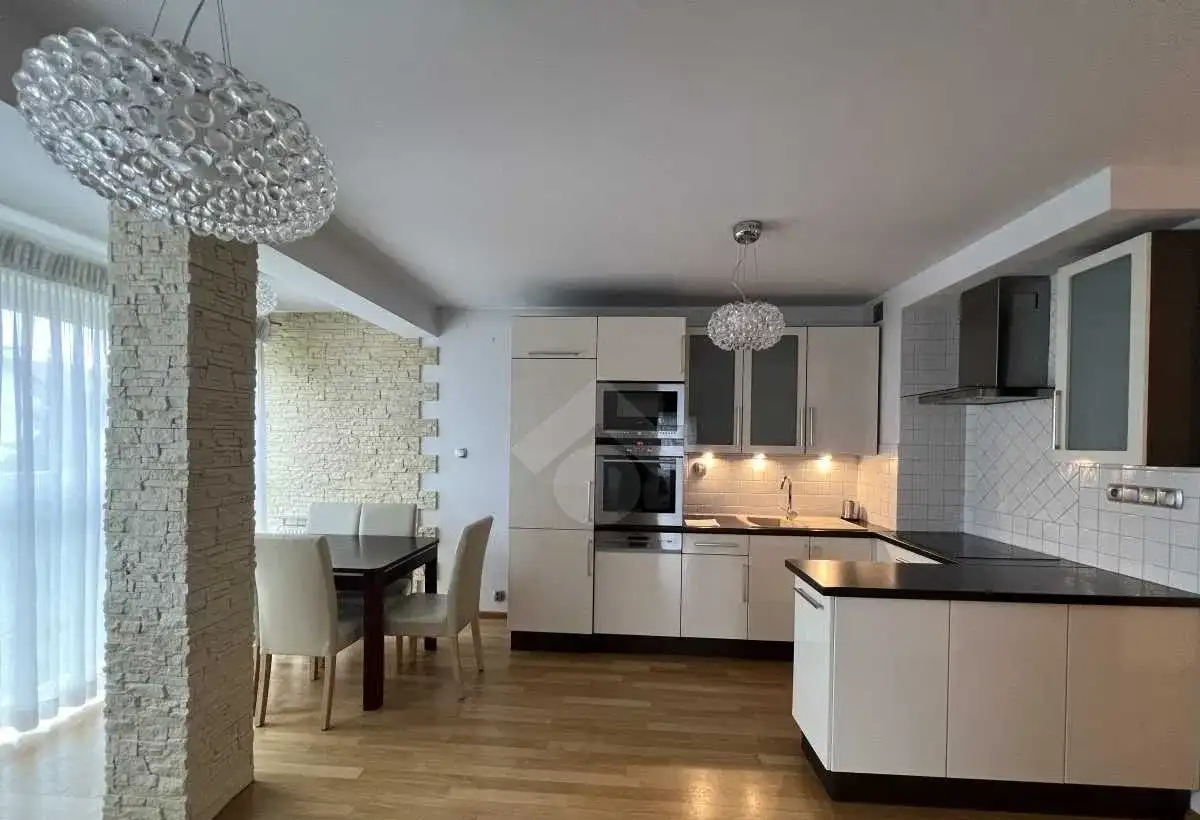 3 pokoje + balkon, garaż, komórka lokatorska, blisko ,,Chełmońskiego Pętla" - zdjęcie 3