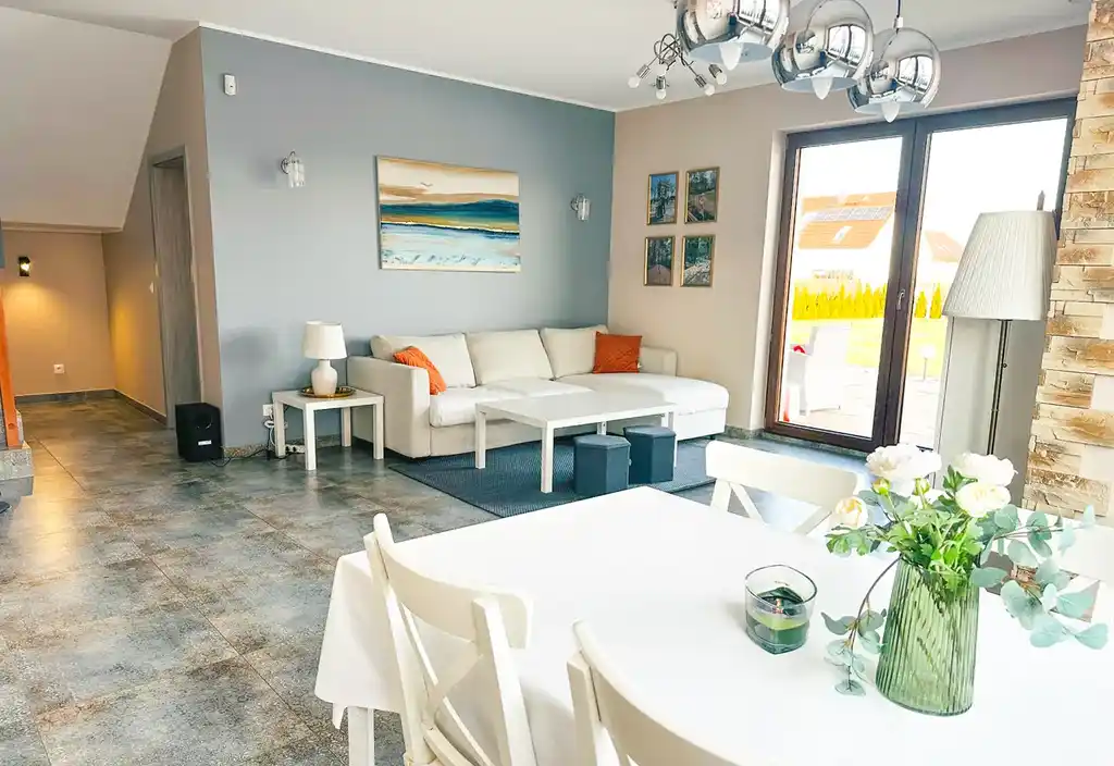Nowoczesny, inteligentny dom 160m2 w Kątach Wrocławskich - zdjęcie 2