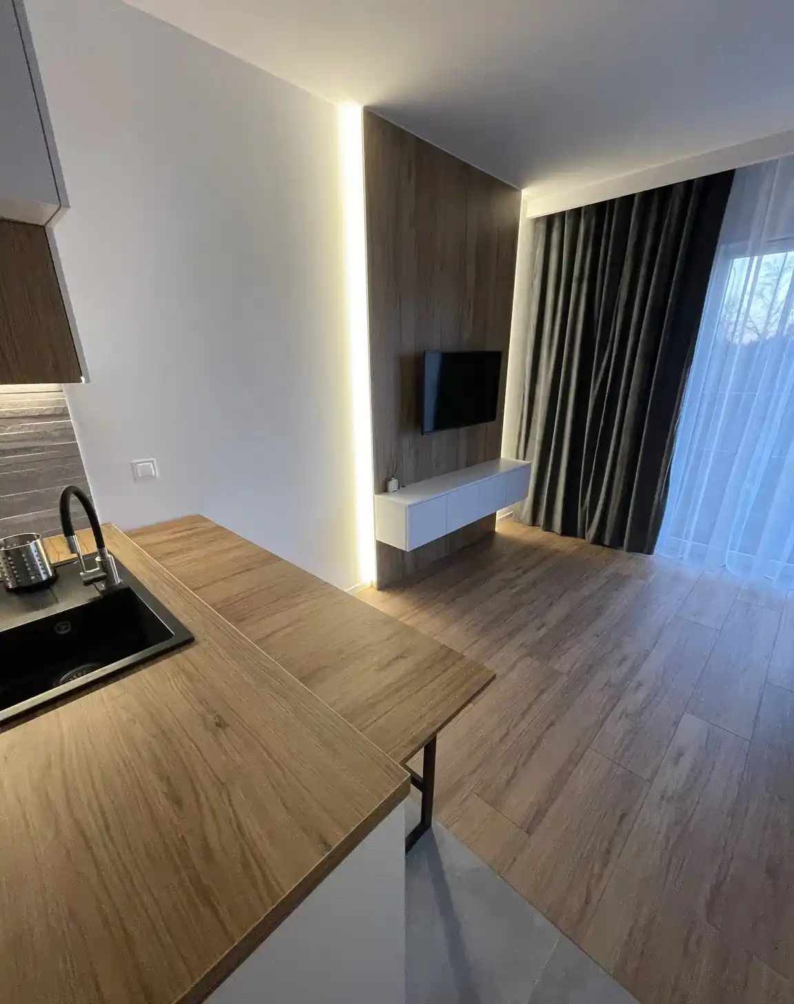 Jasna kawalerka 27 m² – ul. Bluszczowa (blisko PKP Gocławek) - zdjęcie 7